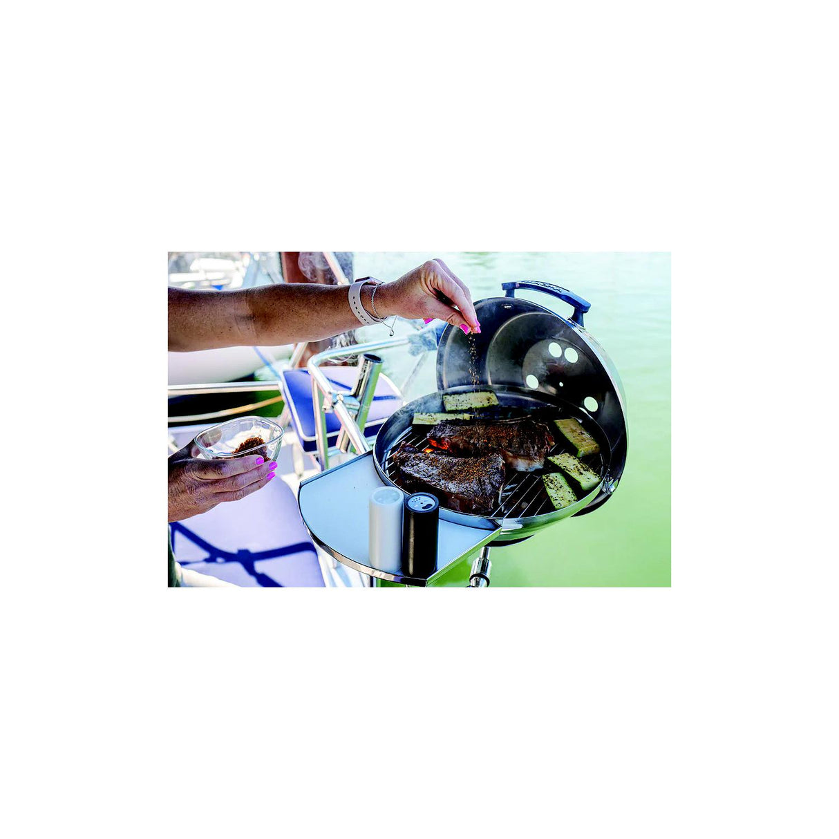 Magma A10279 Marine Kettle® Serving Tray (Party Size)