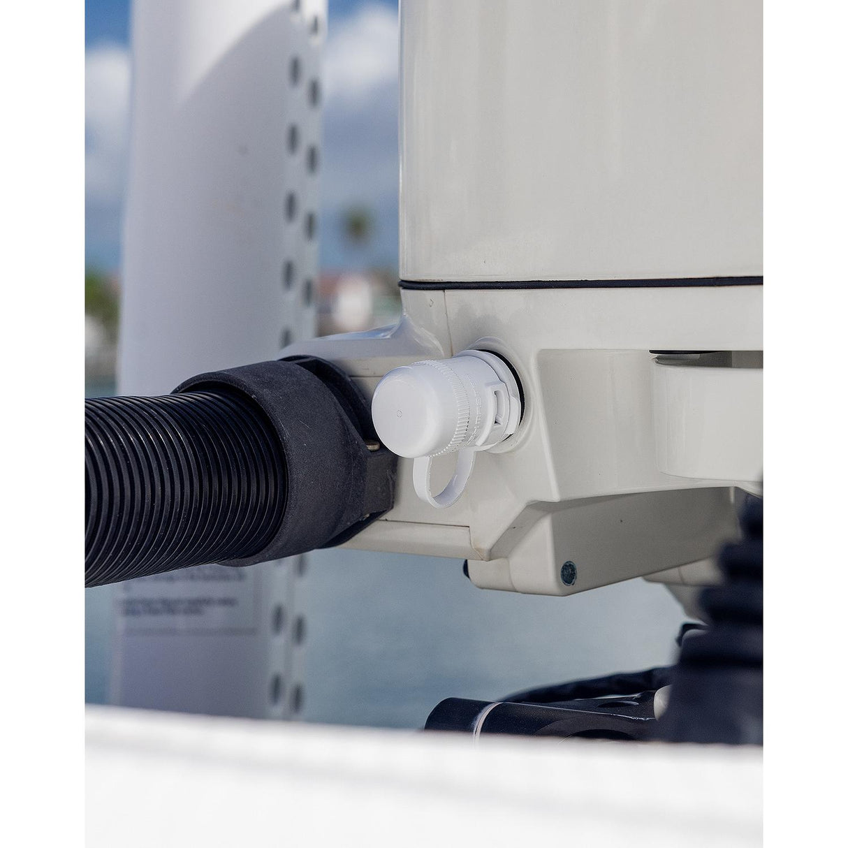 Flushmaster SMFMQCSW Flush Port Quick Connect, White, Quick Connect Suzuki, Suzuki Outboards
